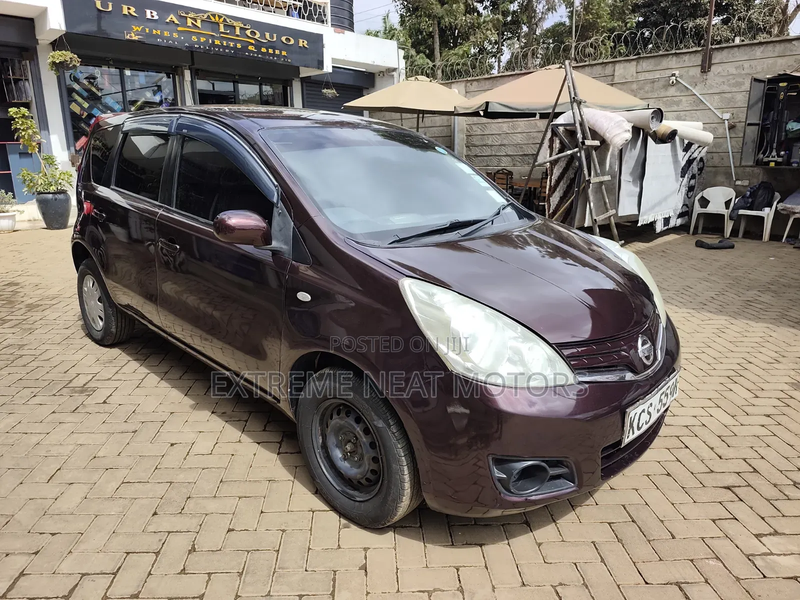 Nissan Note 2011 Maroon