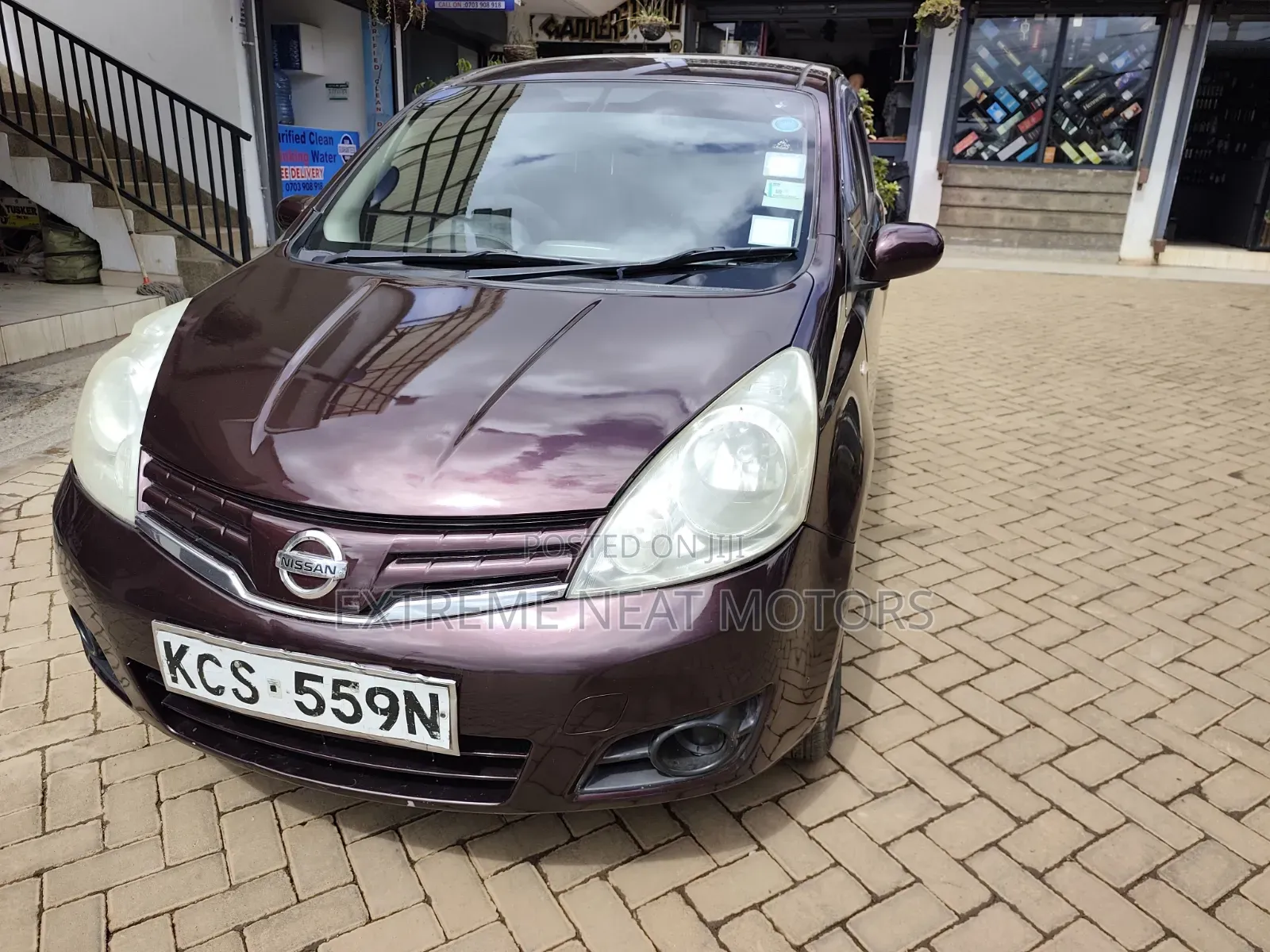 Nissan Note 2011 Maroon
