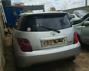 Toyota IST 2005 Silver