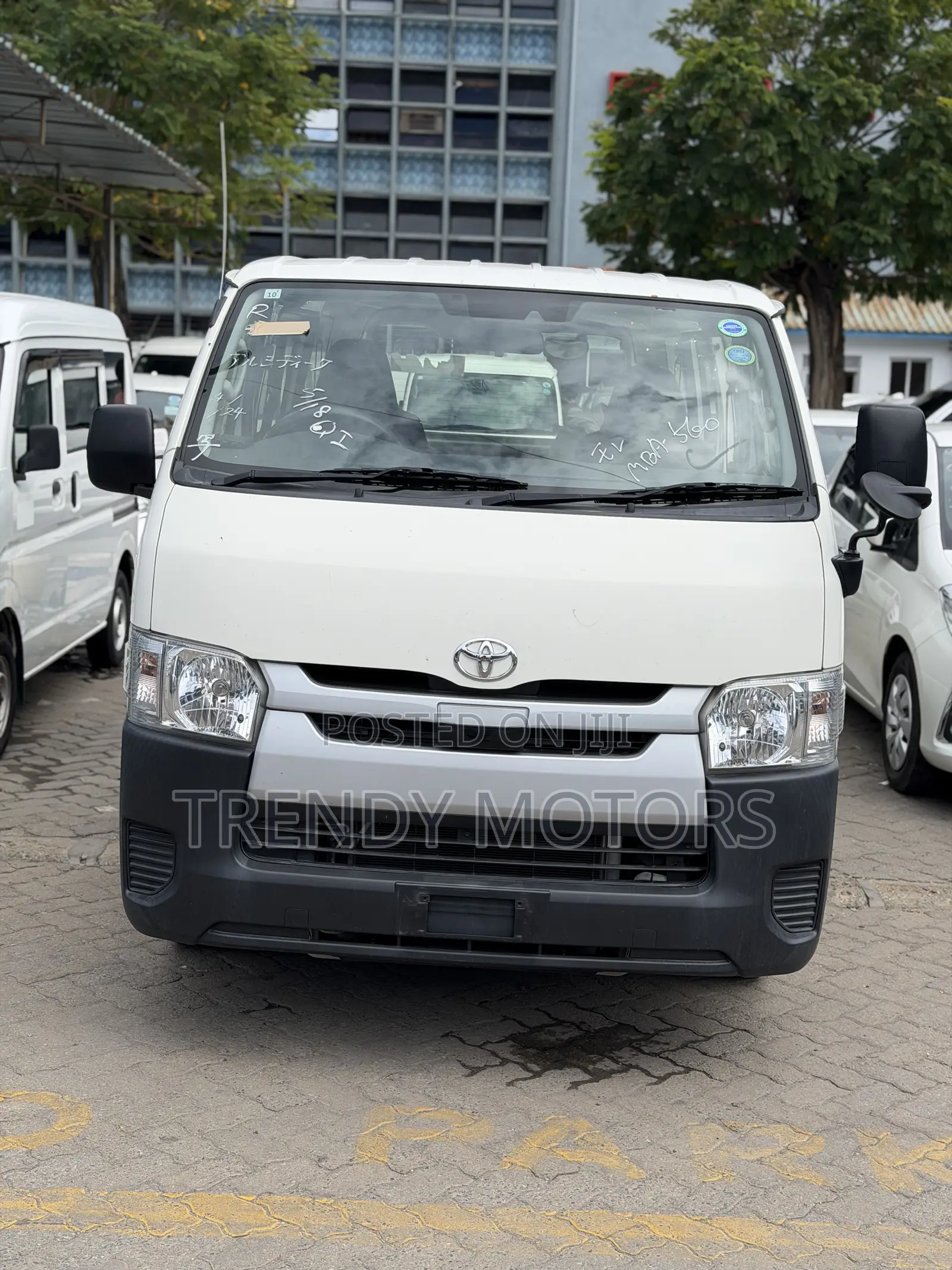 Toyota HiAce 2019 Silver