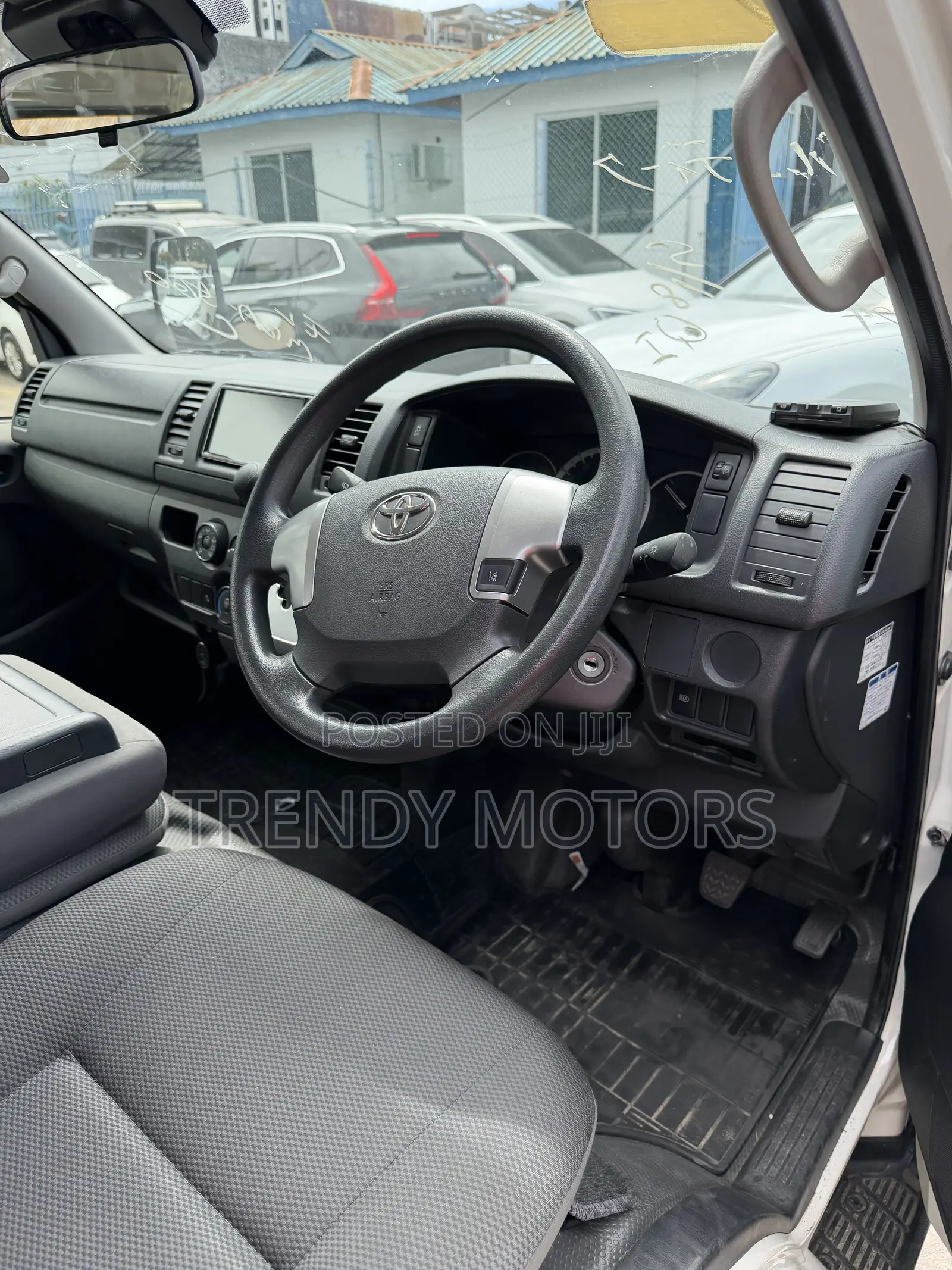 Toyota HiAce 2019 Silver