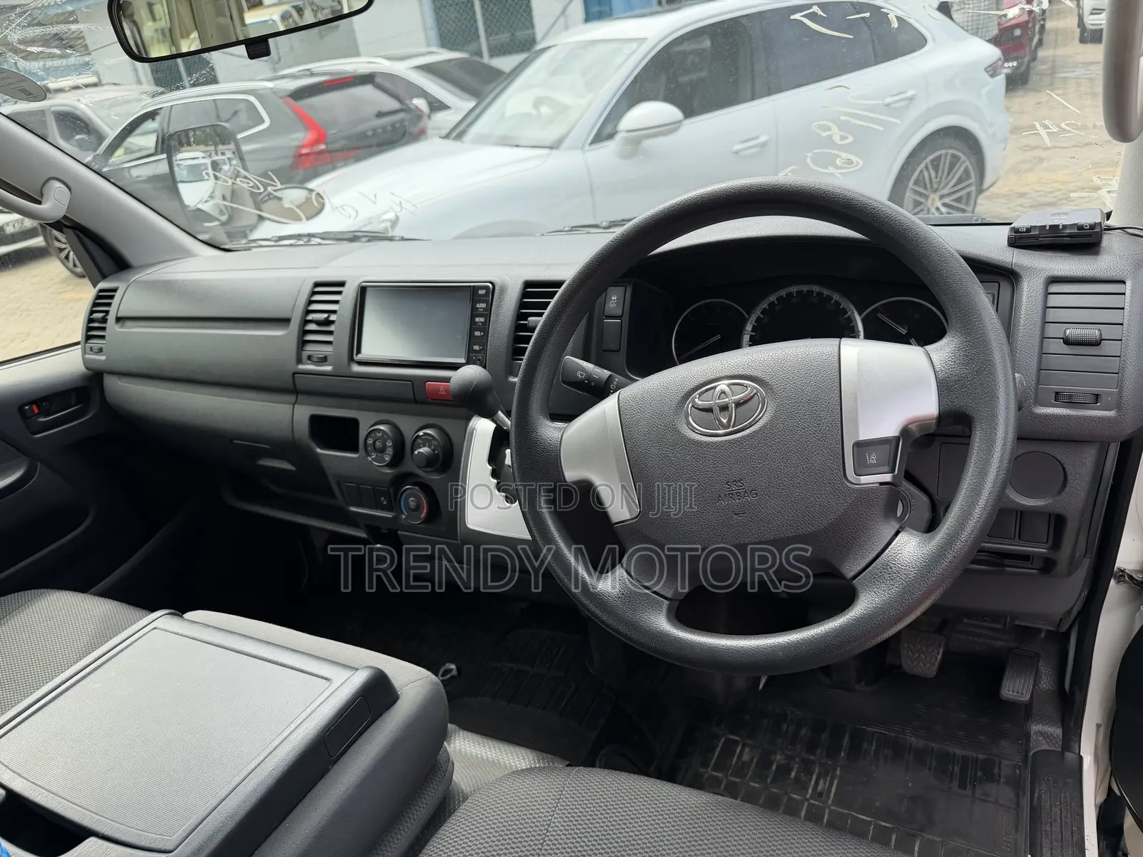 Toyota HiAce 2019 Silver