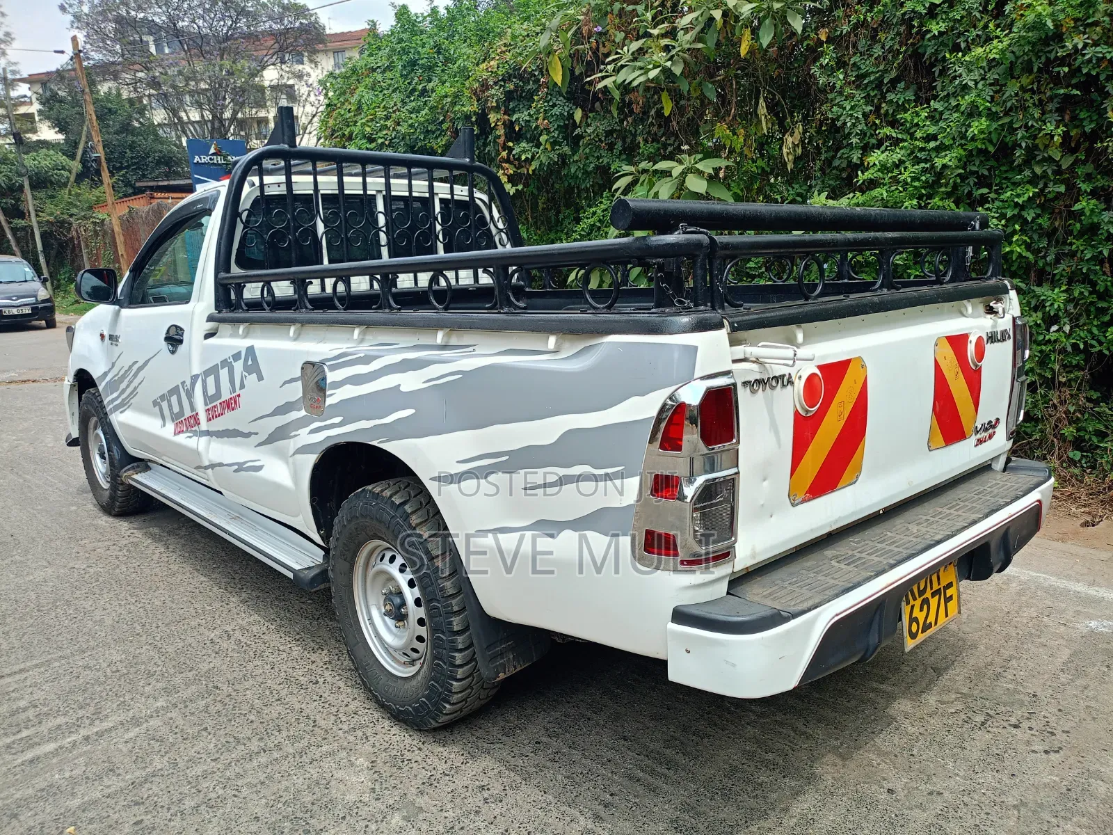 Toyota Hilux 2015 White
