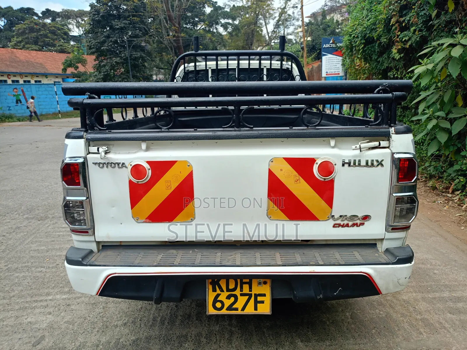Toyota Hilux 2015 White