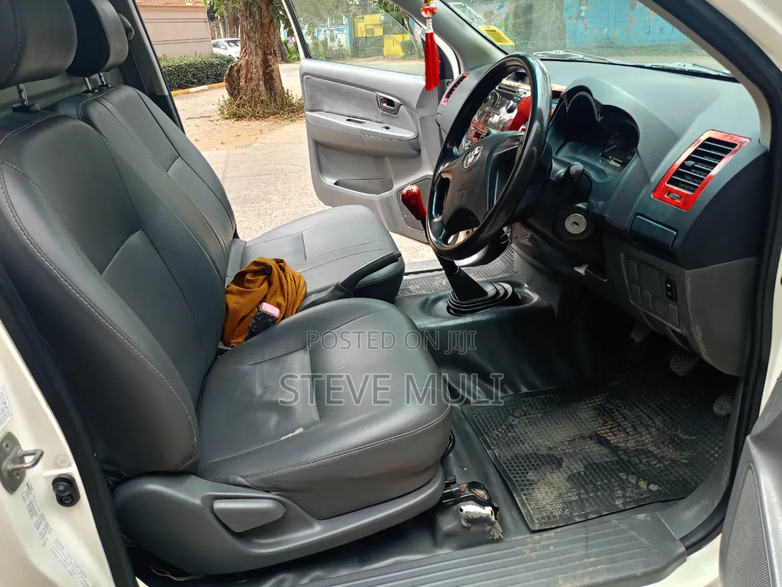 Toyota Hilux 2015 White