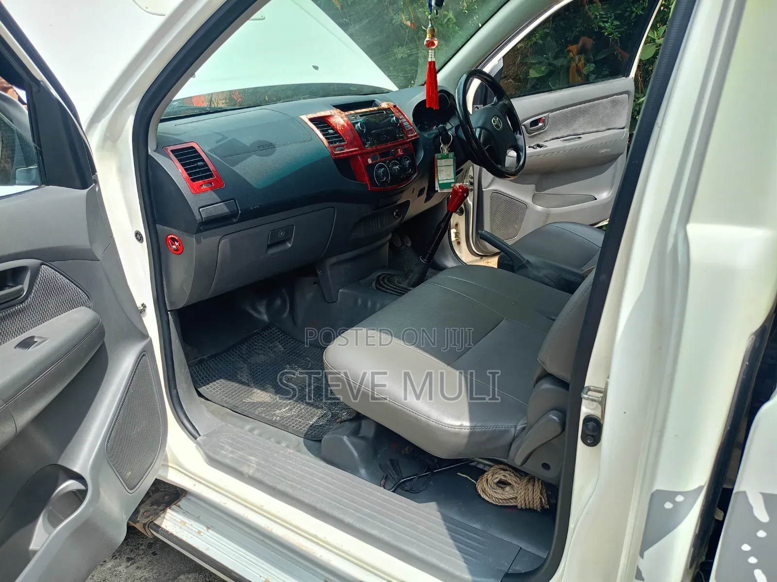 Toyota Hilux 2015 White