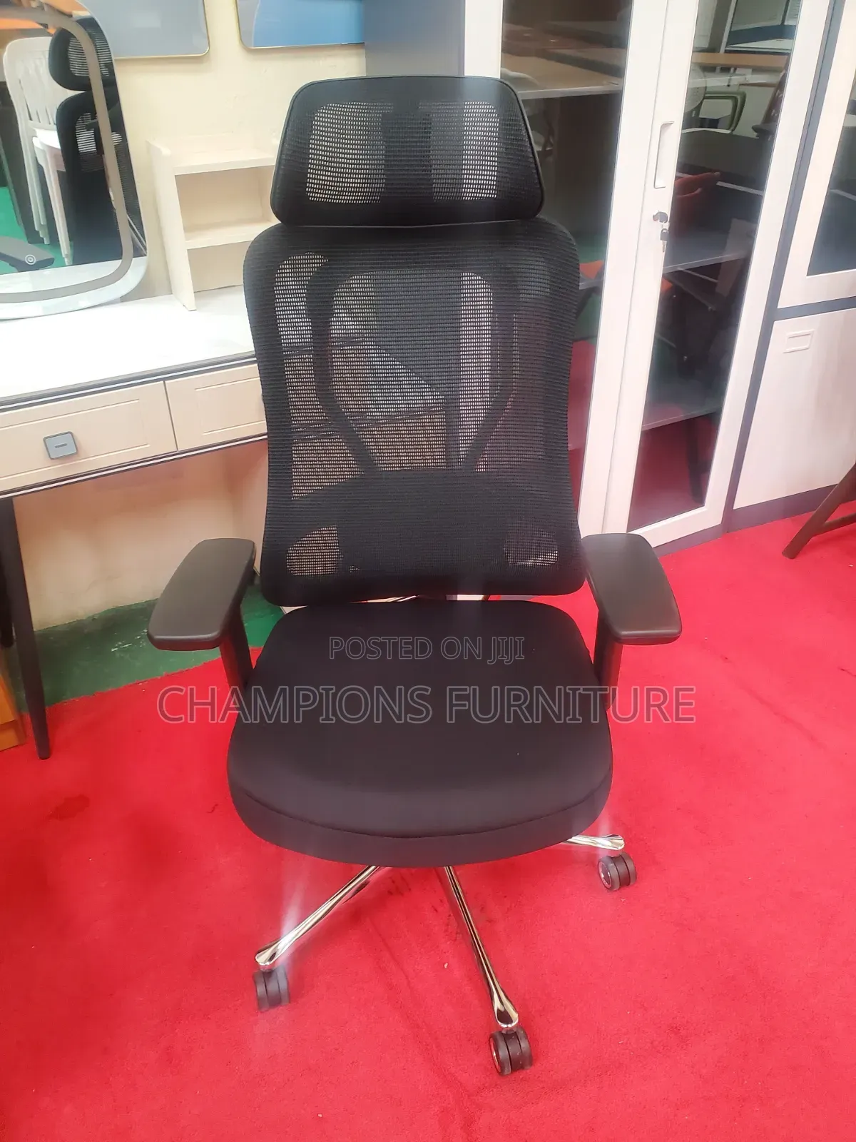 Chrome Spine Orthopedic Office Chair