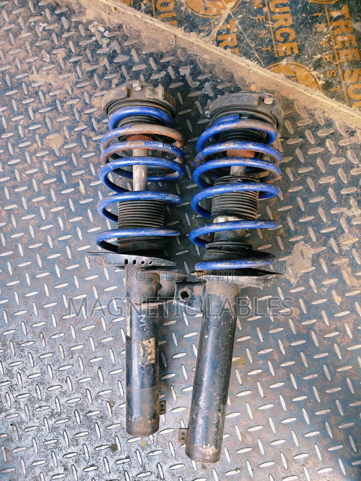 VW Volkswagen Passat B6 Shocks Absorbers