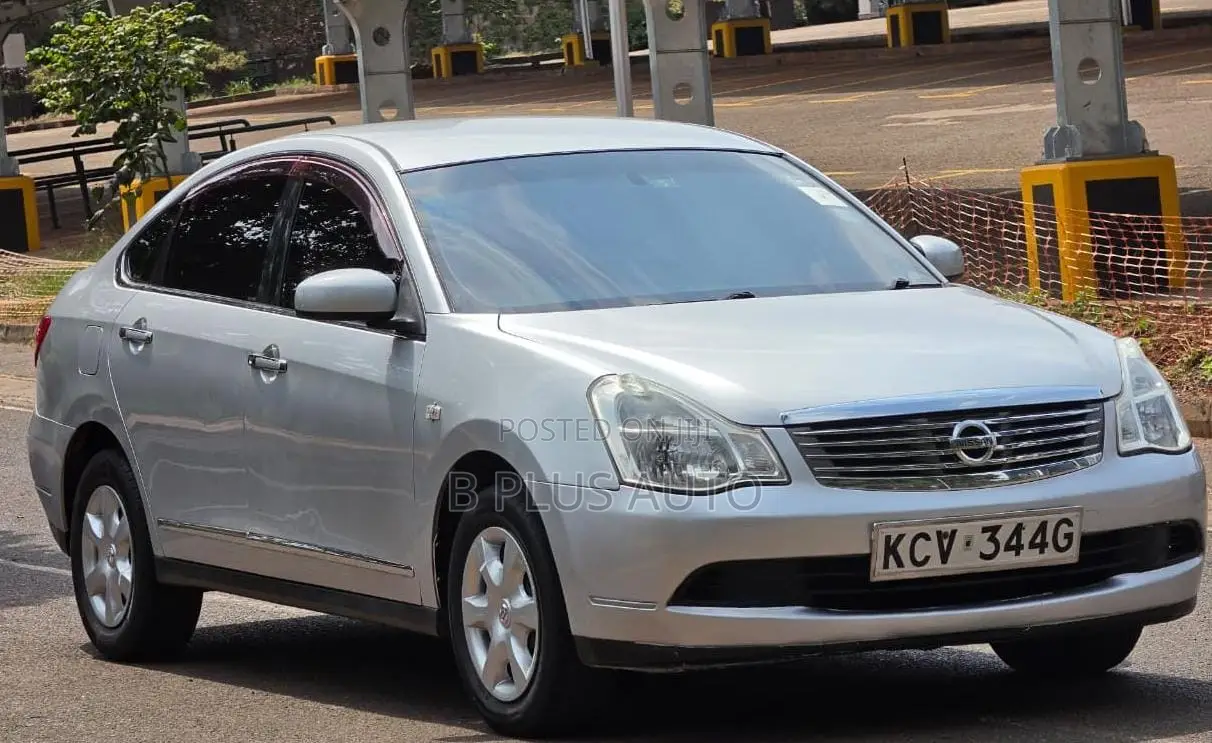 Nissan Bluebird 2012 Silver