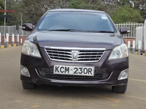 Toyota Premio 2011 Maroon