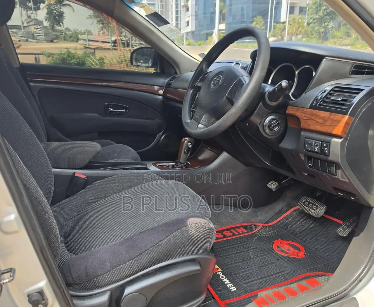 Nissan Bluebird 2012 Silver