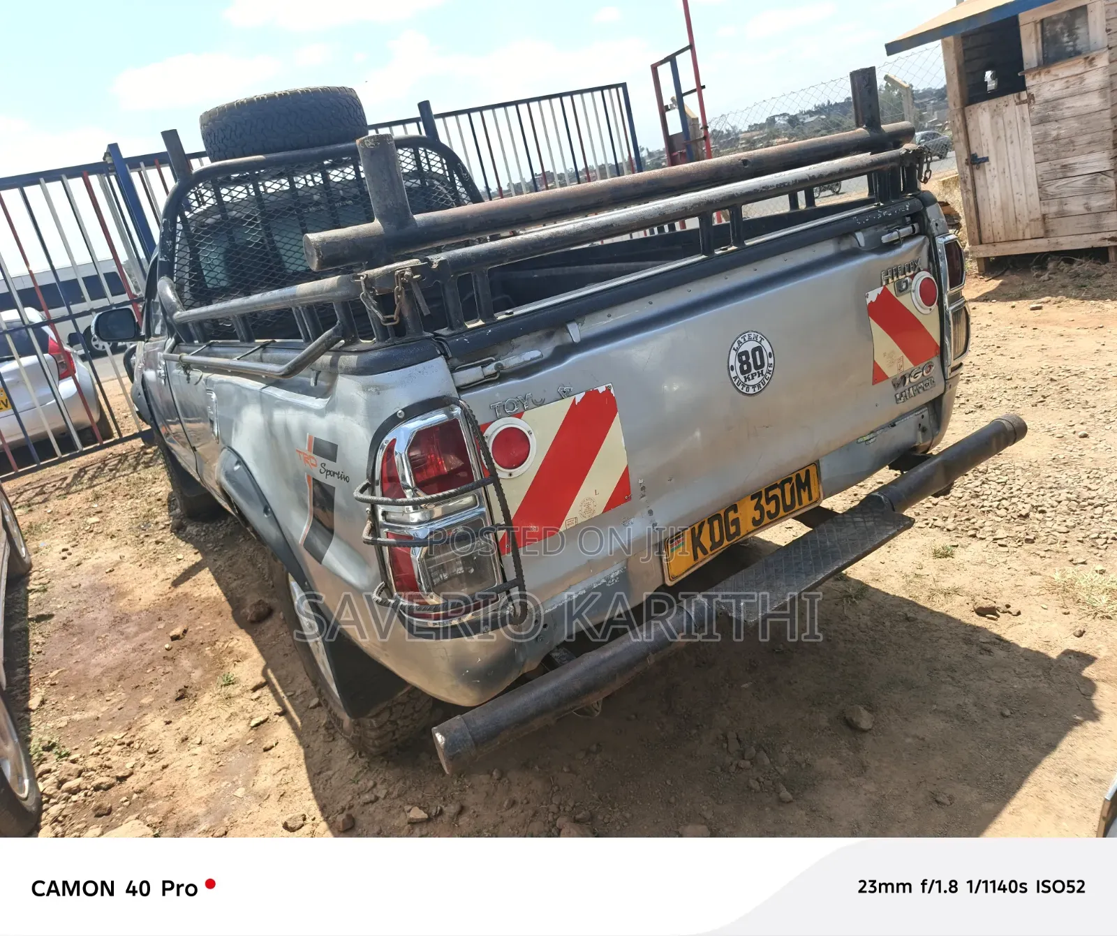 Toyota Hilux 2015 Gray