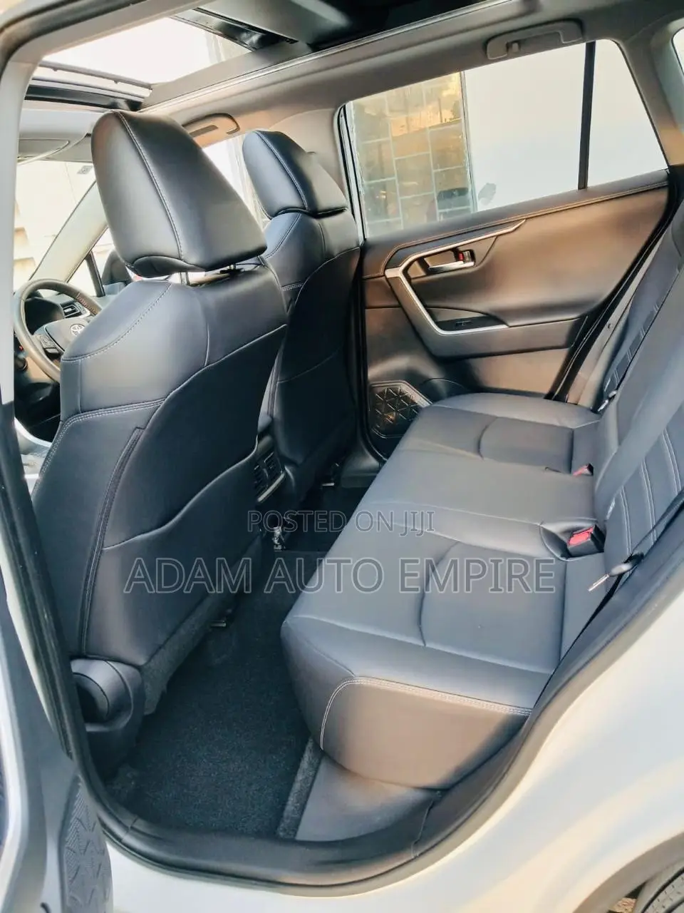Toyota RAV4 Adventure 2019 White