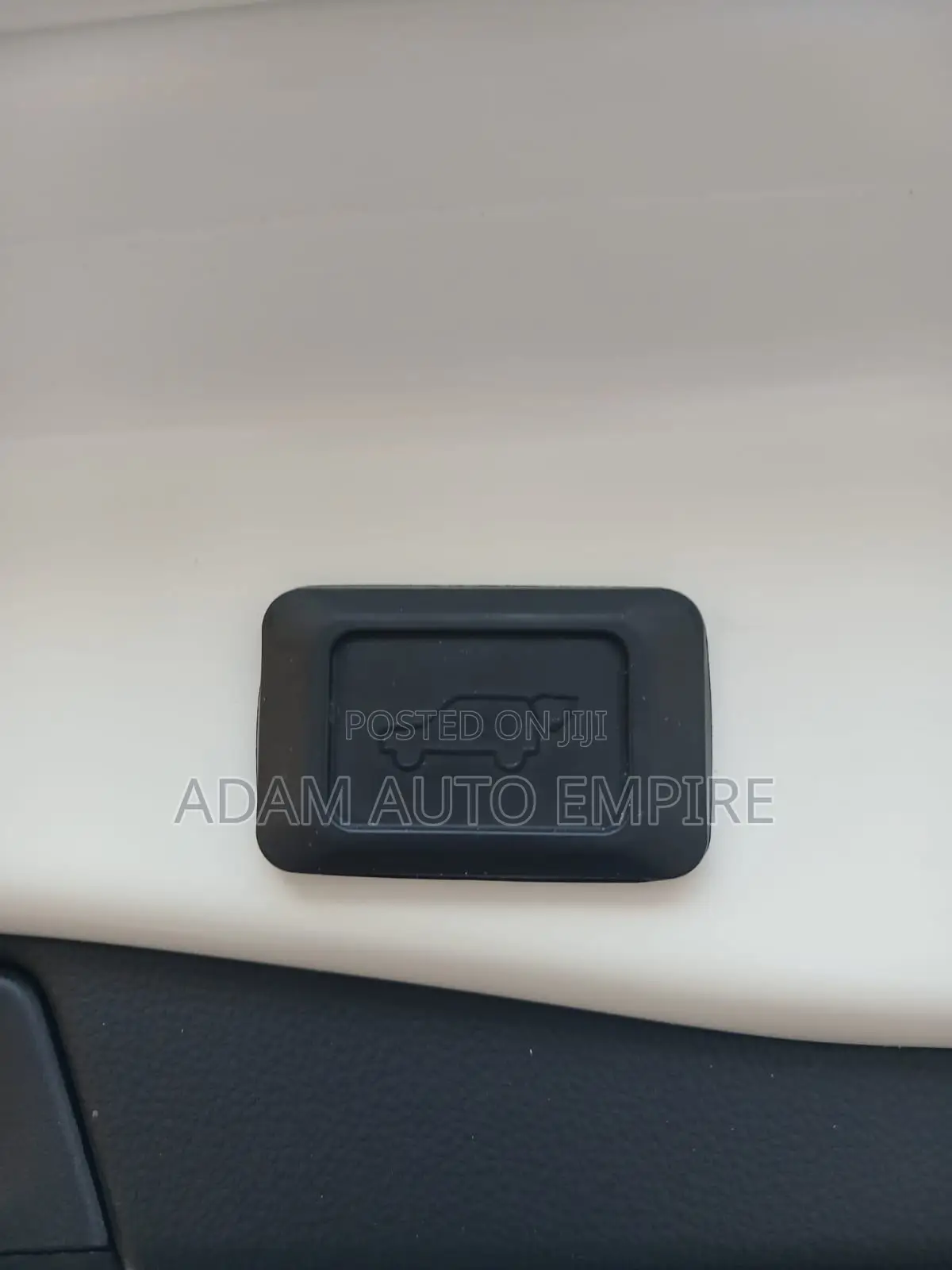 Toyota RAV4 Adventure 2019 White