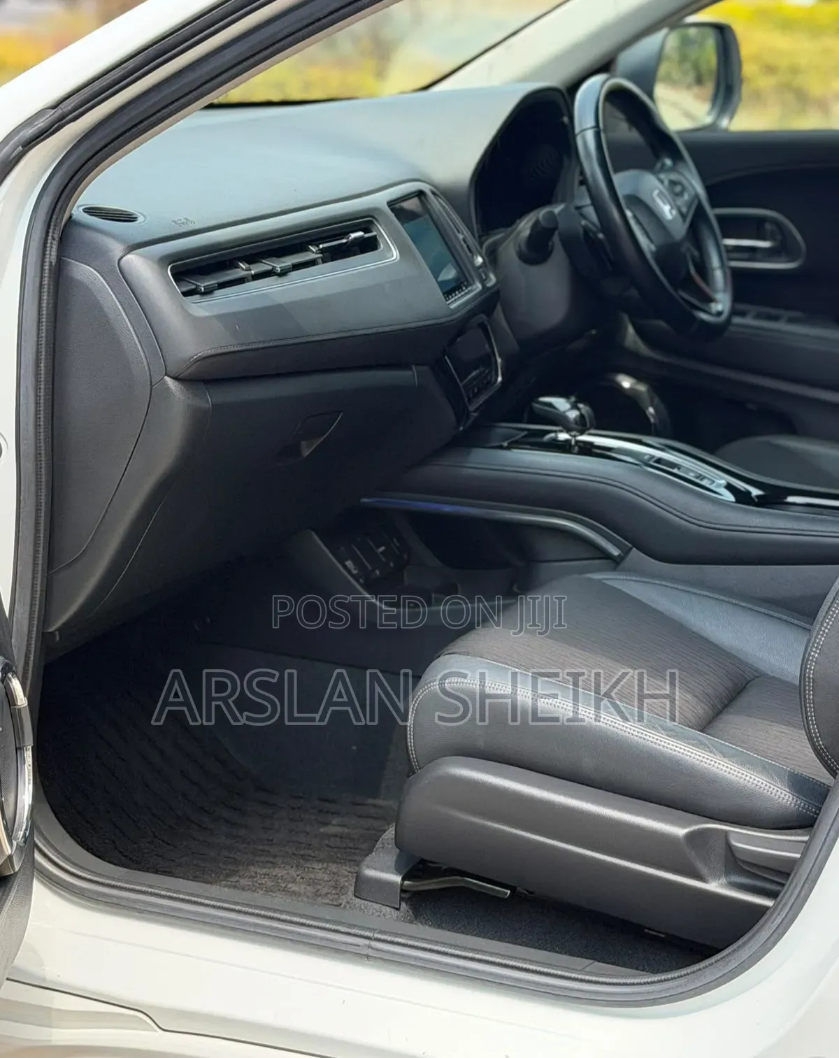 Honda Vezel 2019 White