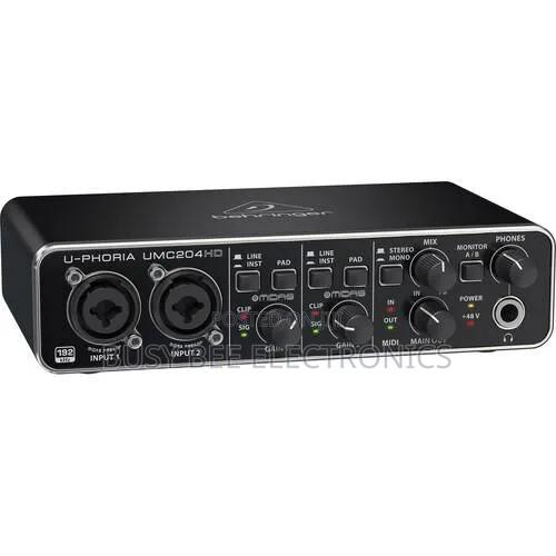 Behringer UMC204HD 2x4 Desktop USB Audio Interface - main view