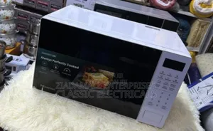 Colour White New Hisense Digital Microwave. 2years Warranty