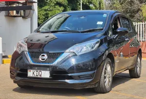 Nissan Note 2017 Black