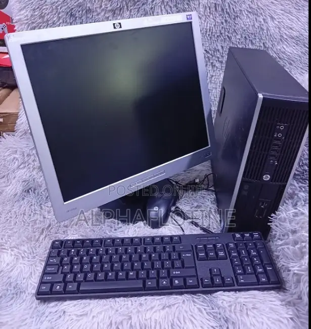 Desktop Computer HP EliteDesk 800 G3 4GB Intel Core i5 HDD 500GB