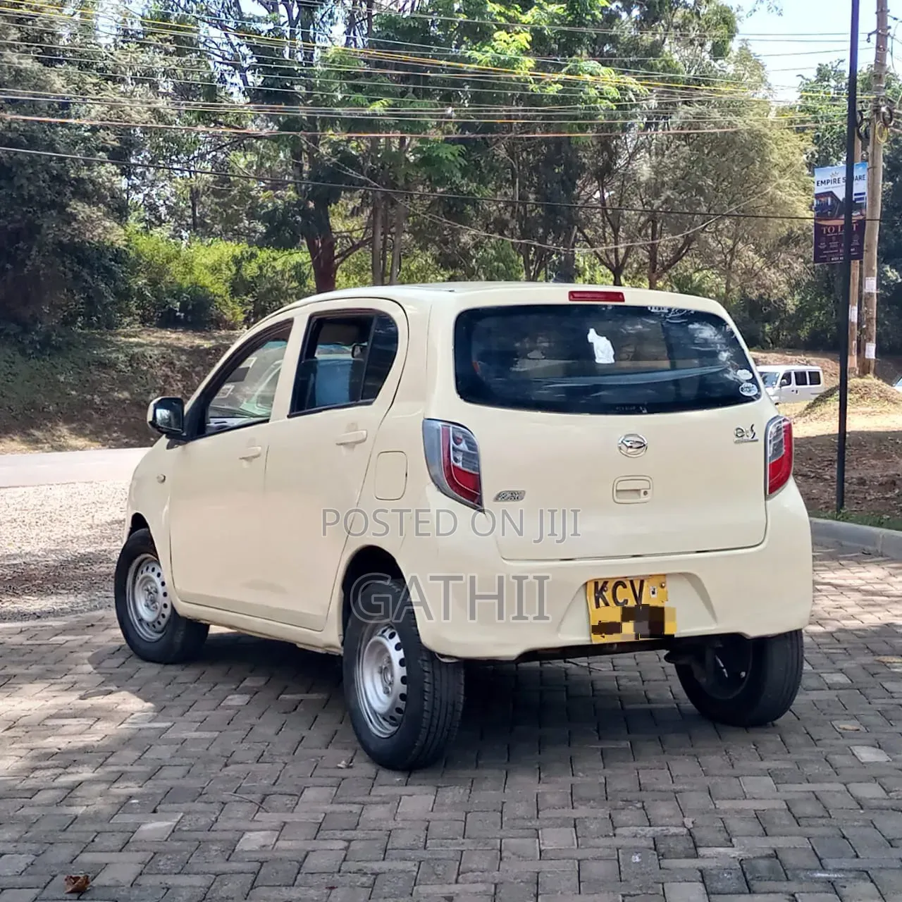 Daihatsu Mira 2012 Beige