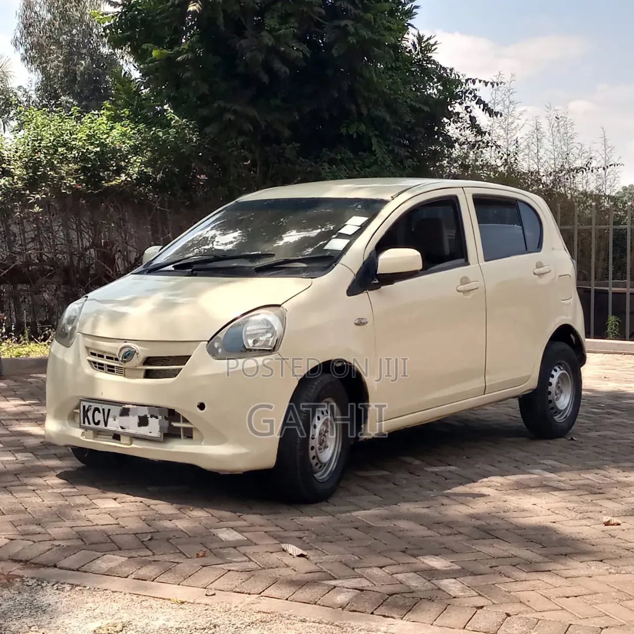 Daihatsu Mira 2012 Beige
