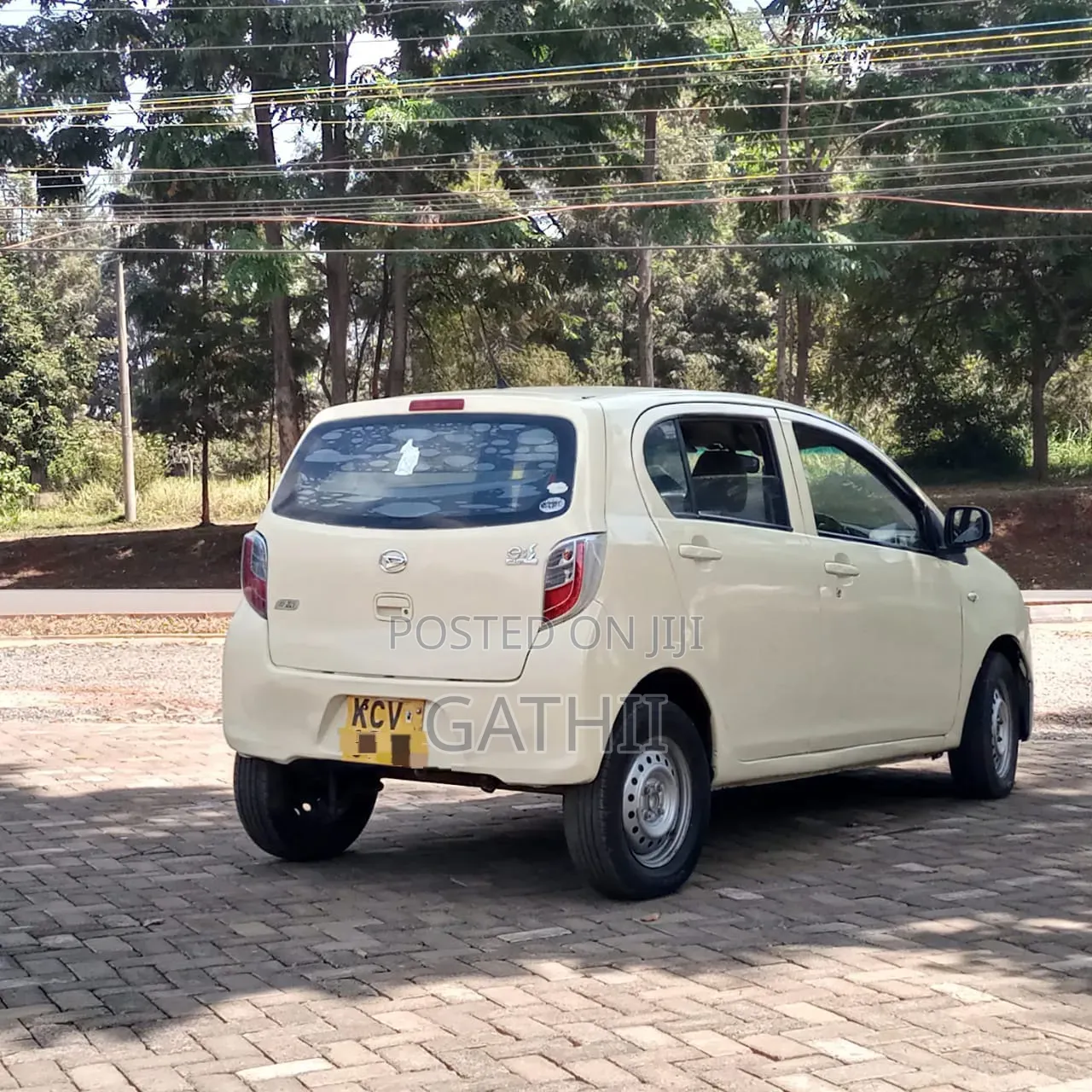 Daihatsu Mira 2012 Beige
