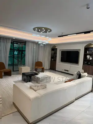 5bdrm Apartment in Crystal Oak, Kileleshwa for sale