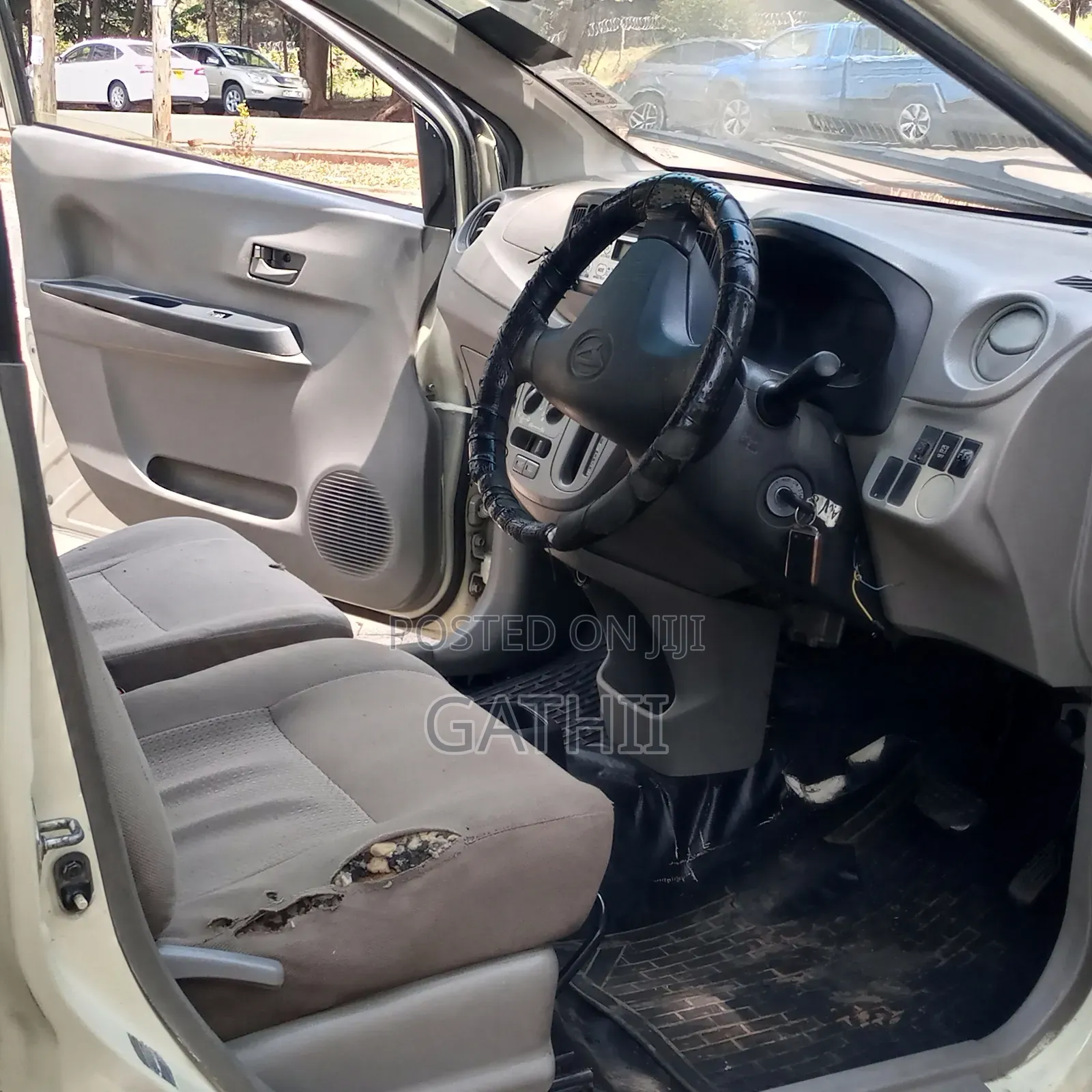 Daihatsu Mira 2012 Beige