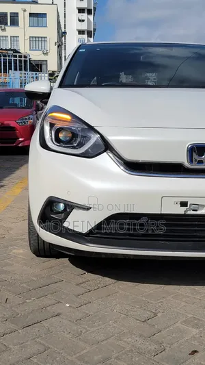 Toyota Passo 2021 White