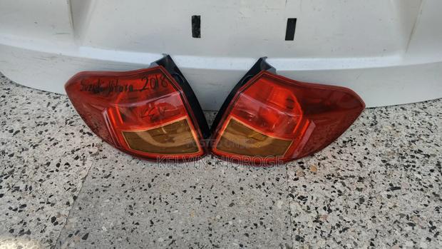Suzuki Escudo Taillight / Backlight - thumbnail 3
