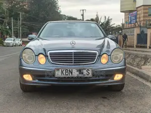 Mercedes-Benz E320 2003 Blue