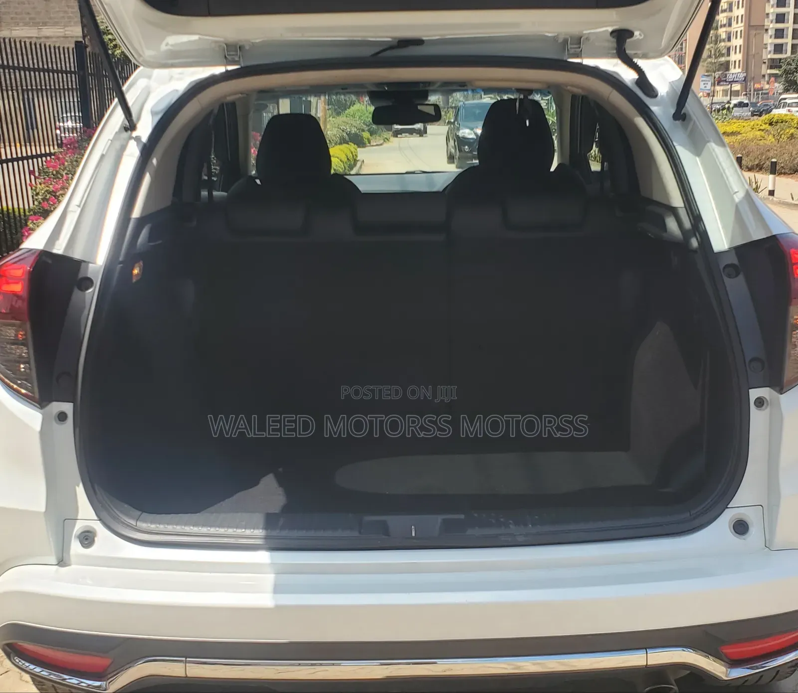 Honda Vezel 1.5 2WD 2019 White