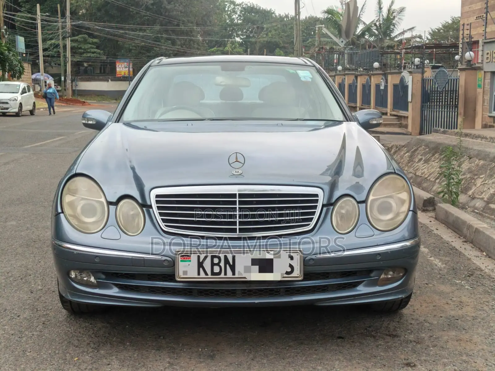 Mercedes-Benz E320 2003 Blue