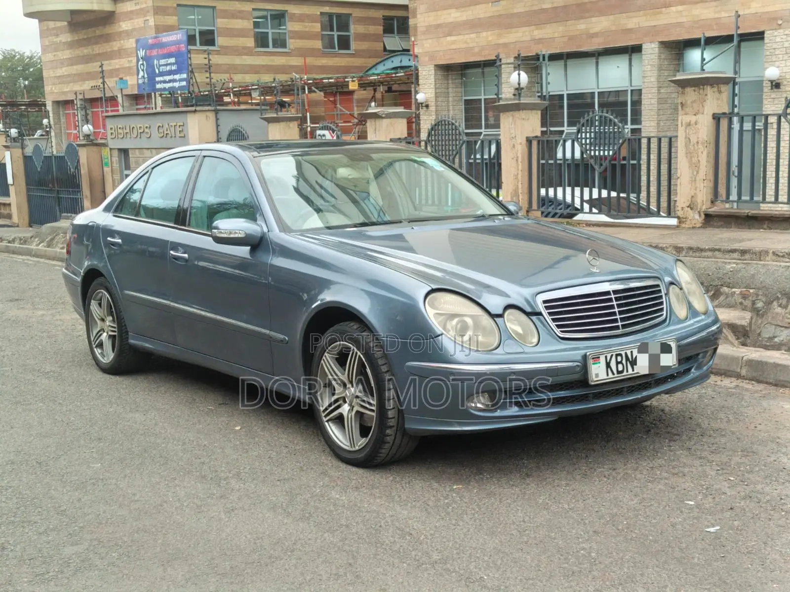 Mercedes-Benz E320 2003 Blue
