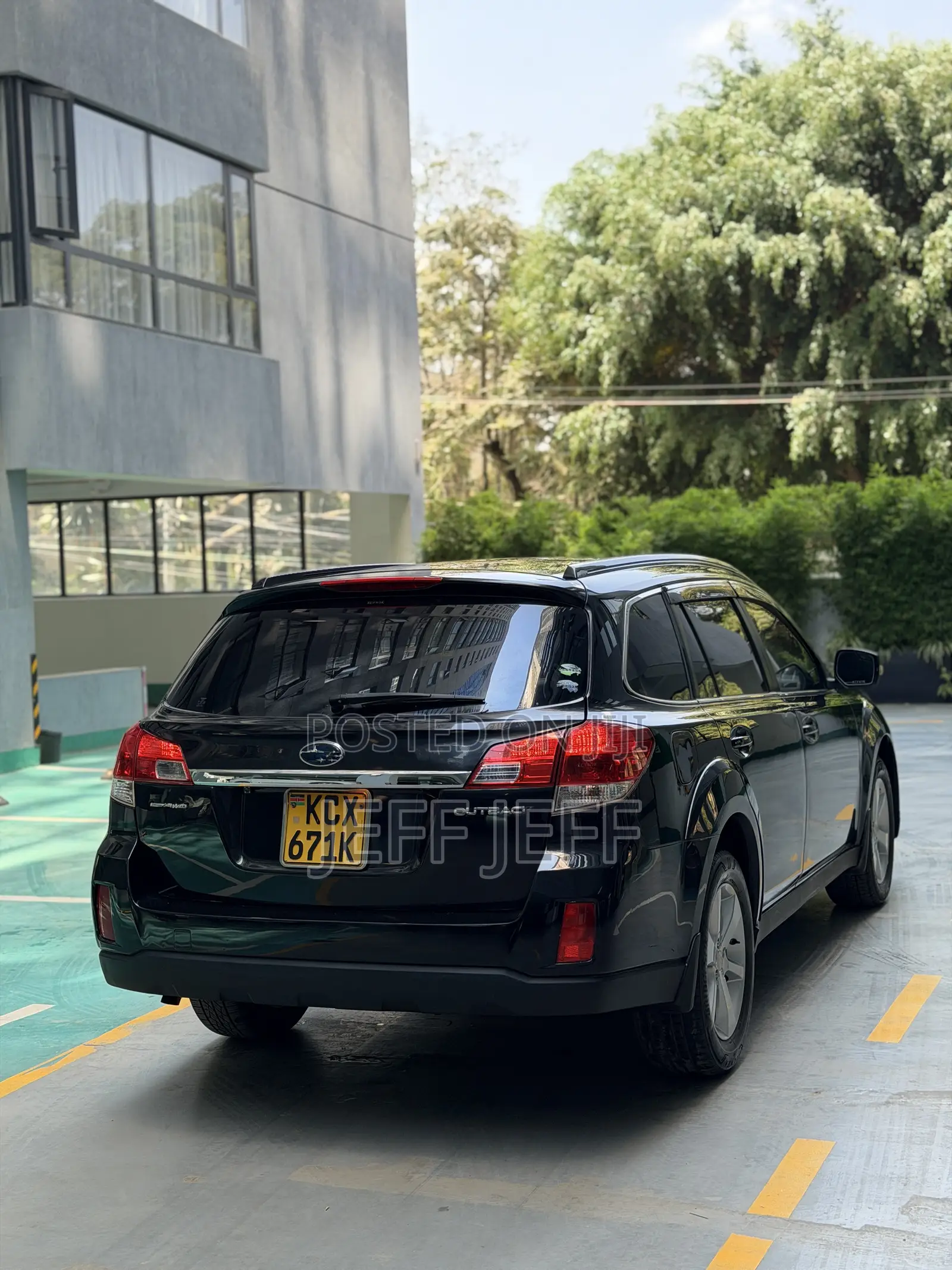 Subaru Outback 2.5i Premium 2013 Black