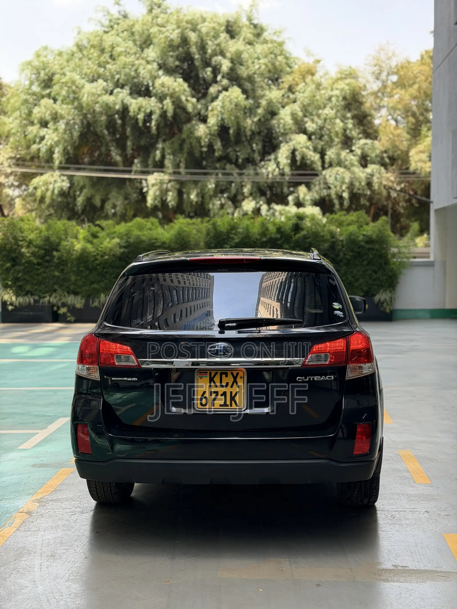Subaru Outback 2.5i Premium 2013 Black