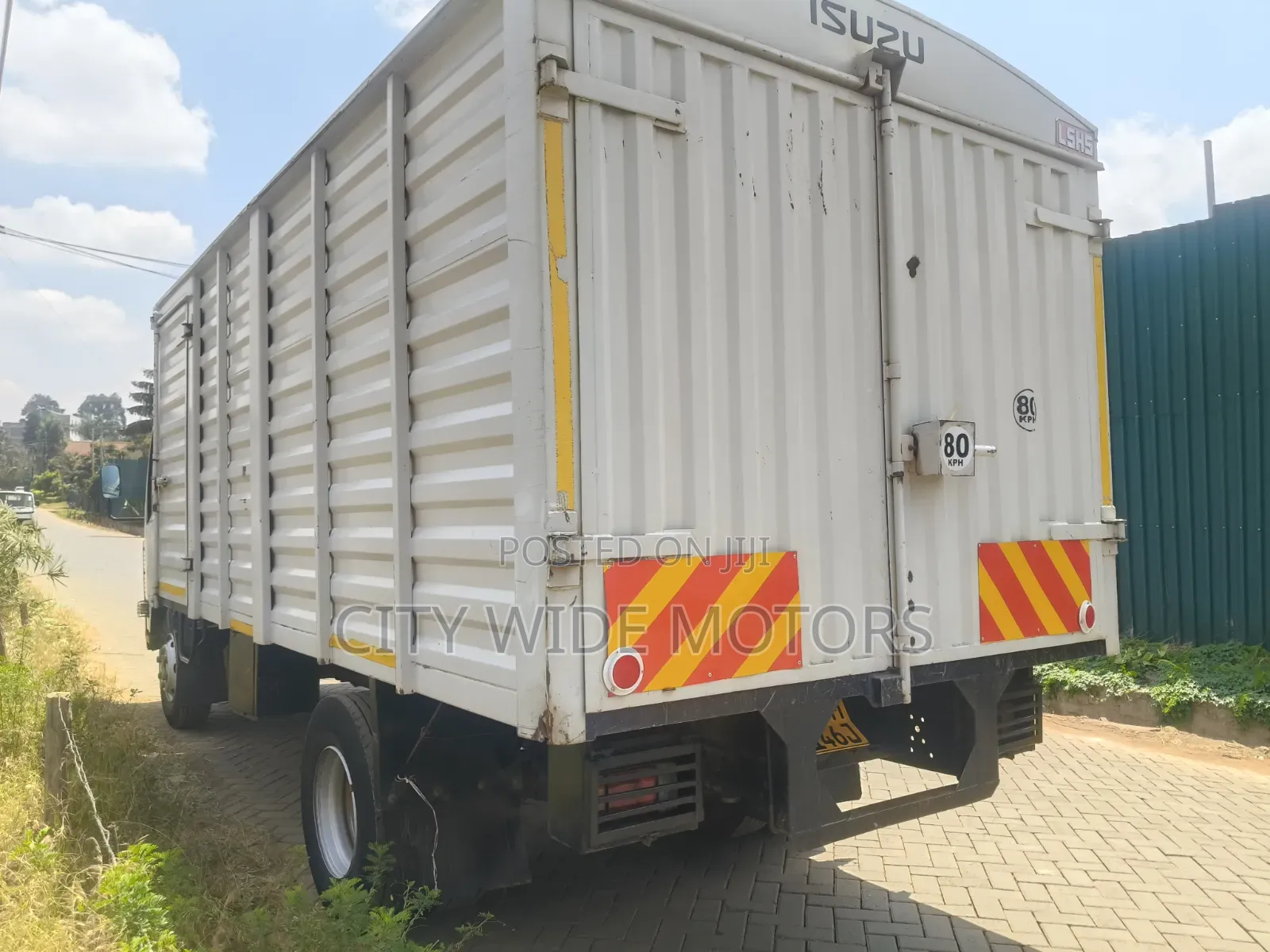 Isuzu NPR 2022