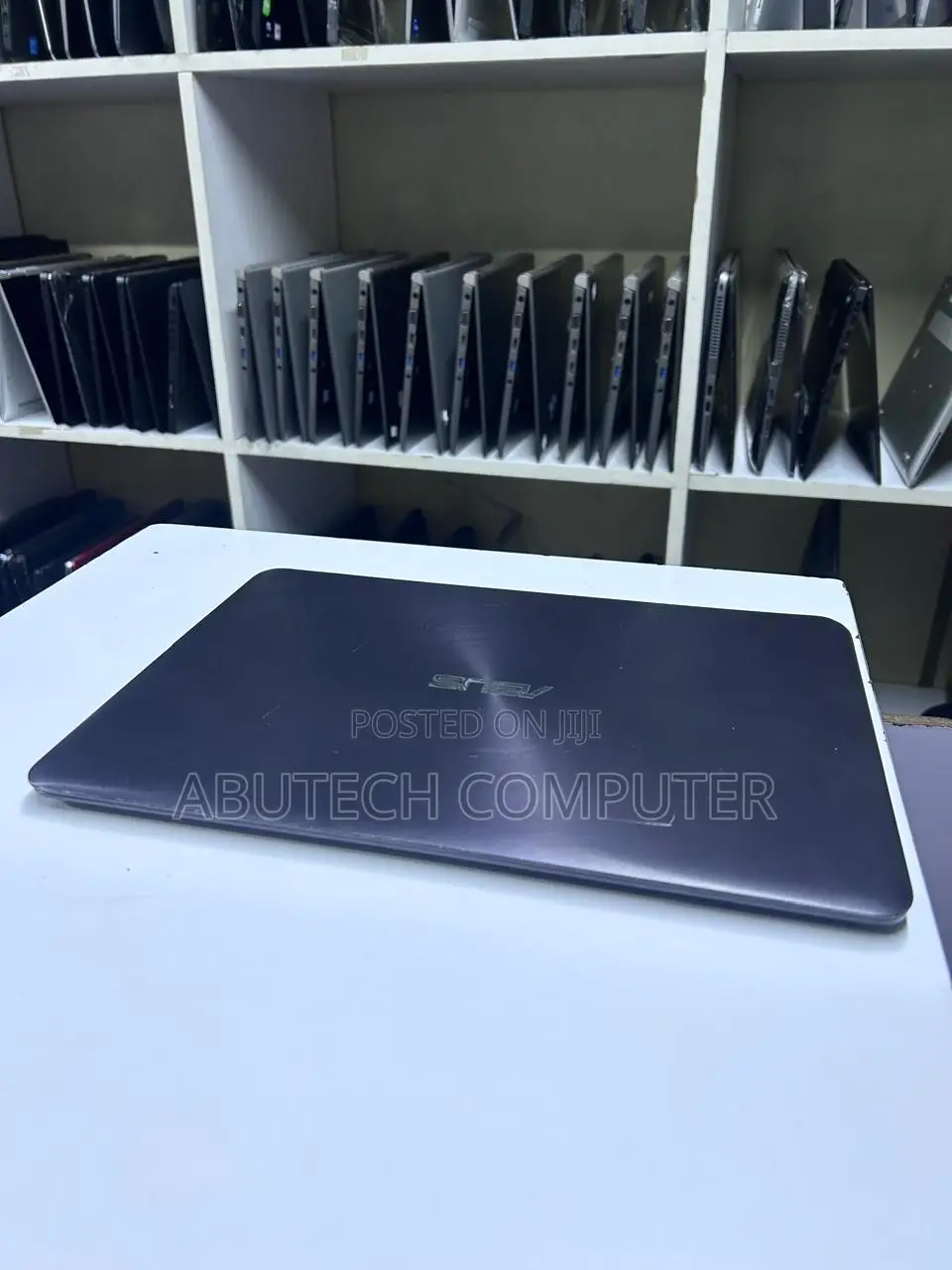 Laptop Asus 8GB Intel Core M SSD 256GB