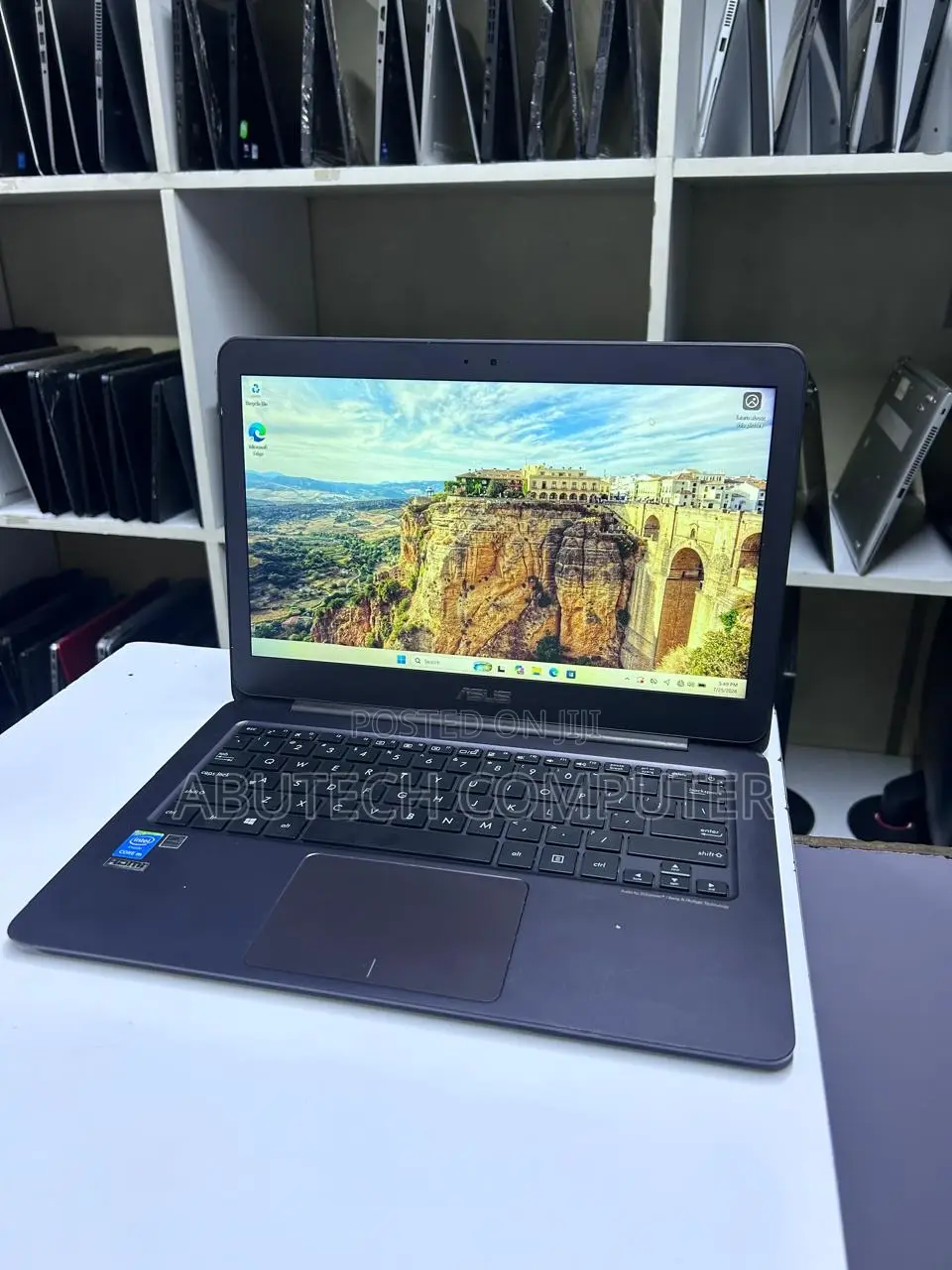 Laptop Asus 8GB Intel Core M SSD 256GB