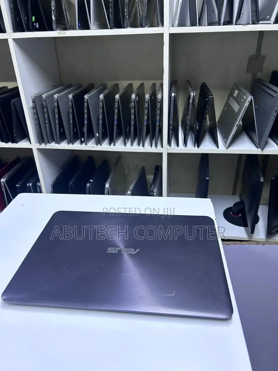 Laptop Asus 8GB Intel Core M SSD 256GB