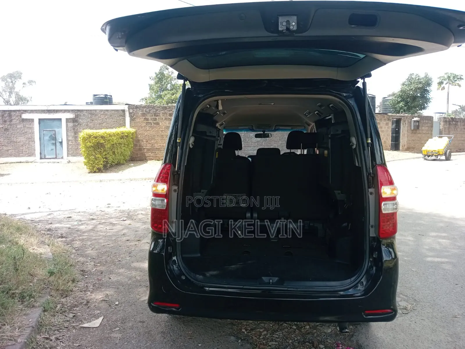 Toyota Noah 2012 Black