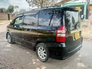 Toyota Noah 2012 Black
