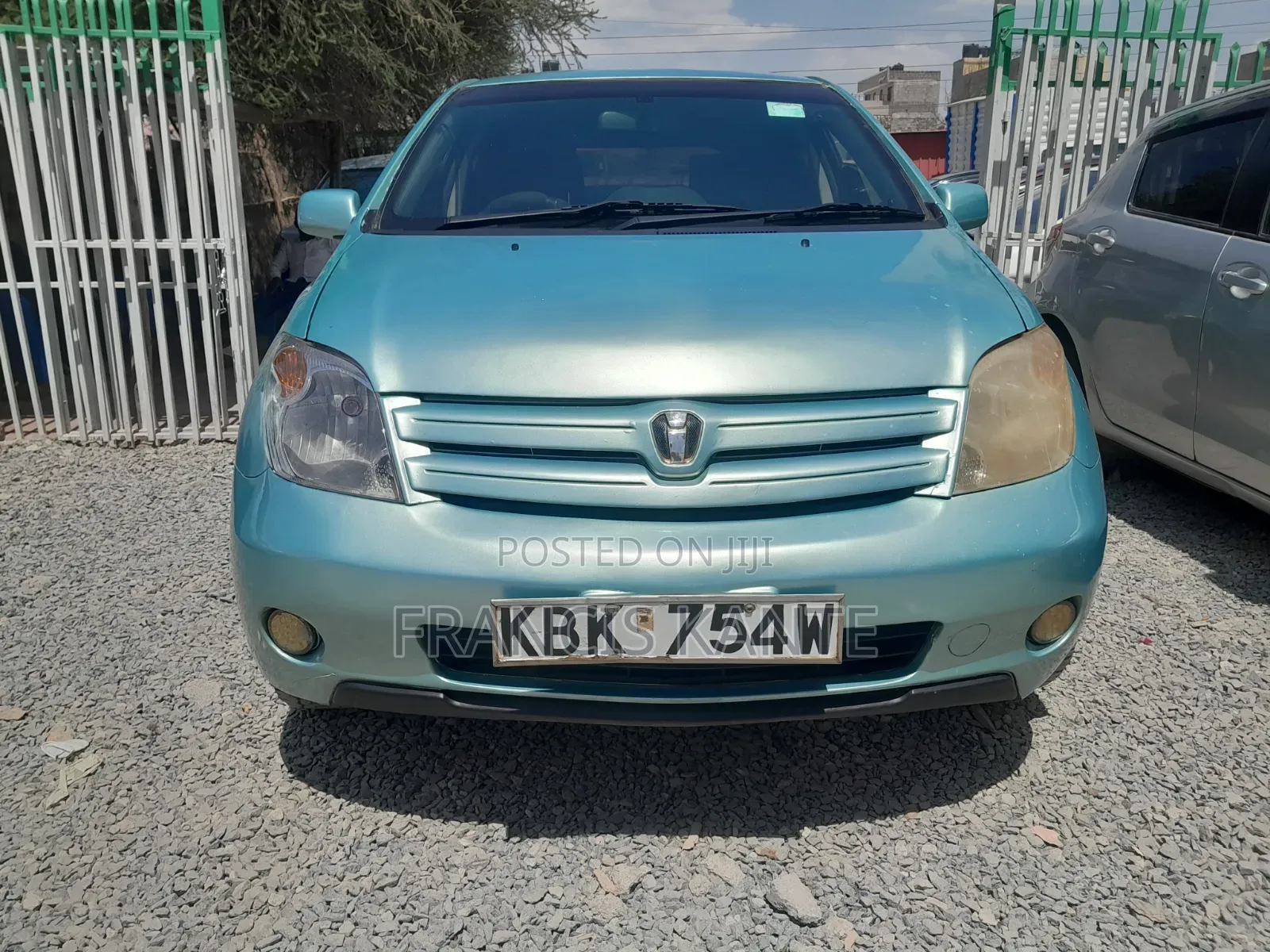 Toyota IST 2006 Green