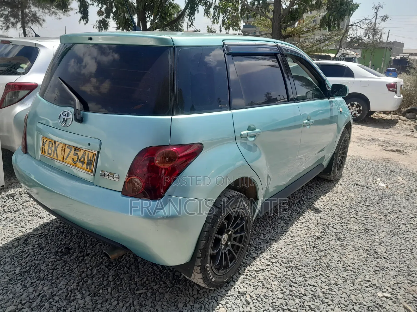 Toyota IST 2006 Green