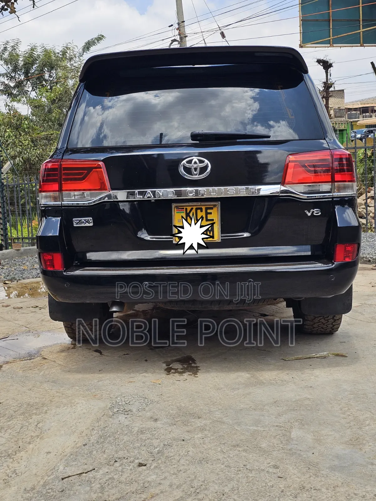 Toyota Land Cruiser 2010 Black