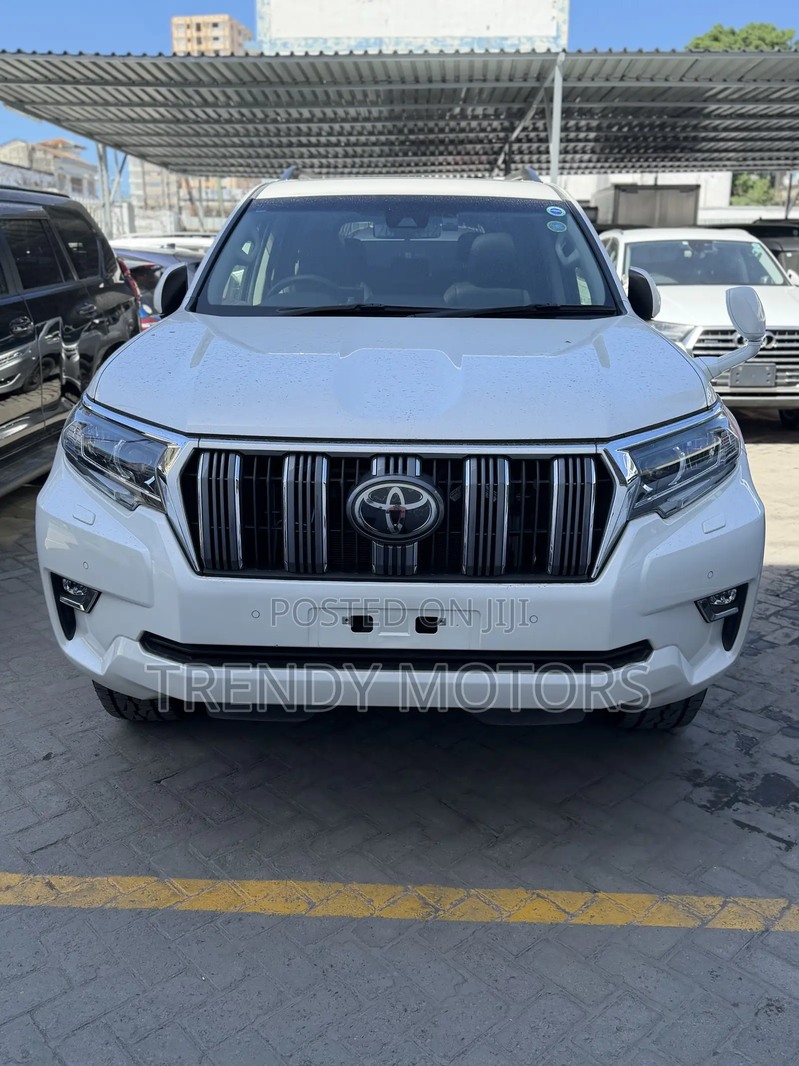 Toyota Land Cruiser Prado 2019 White