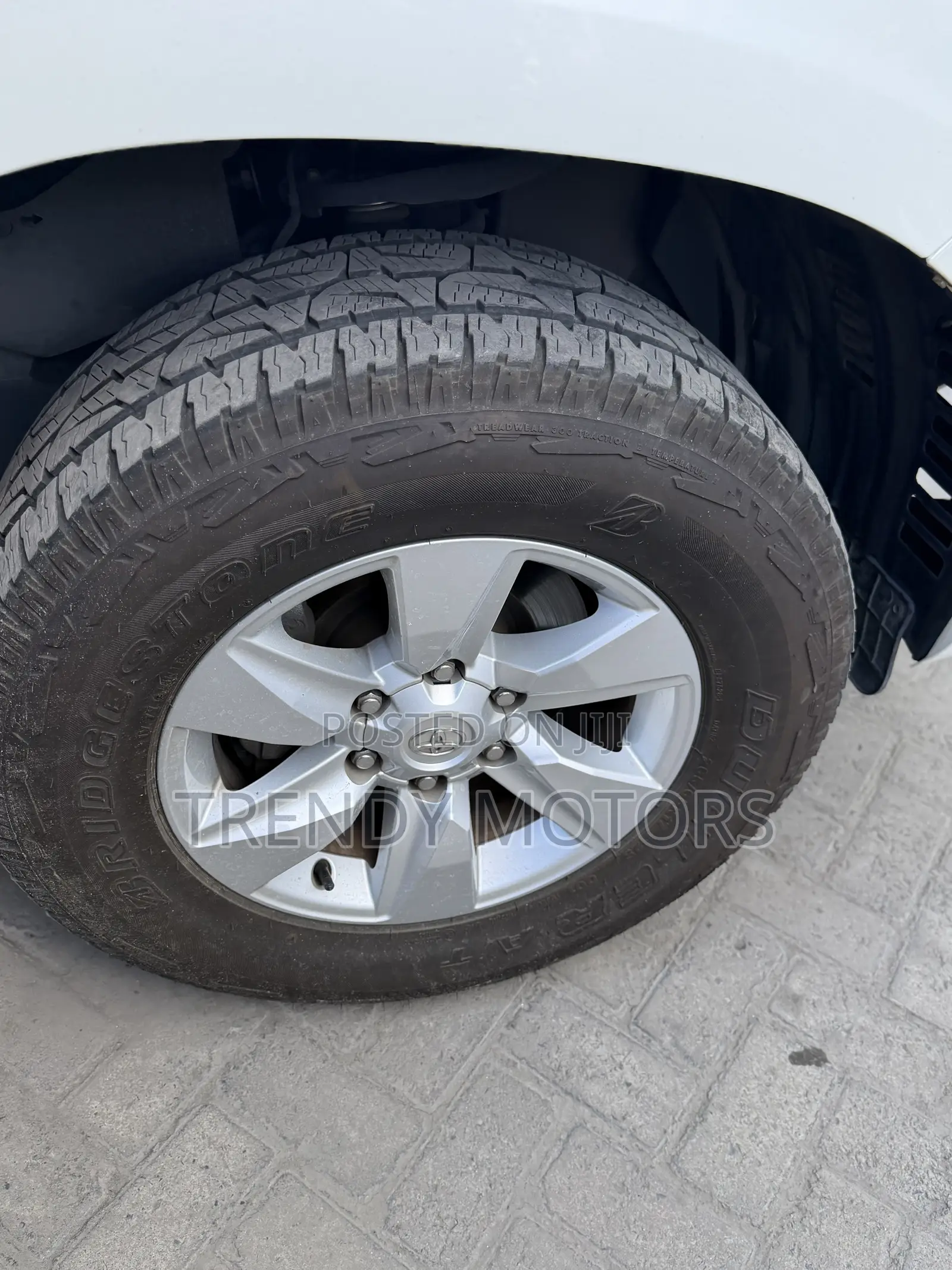 Toyota Land Cruiser Prado 2019 White
