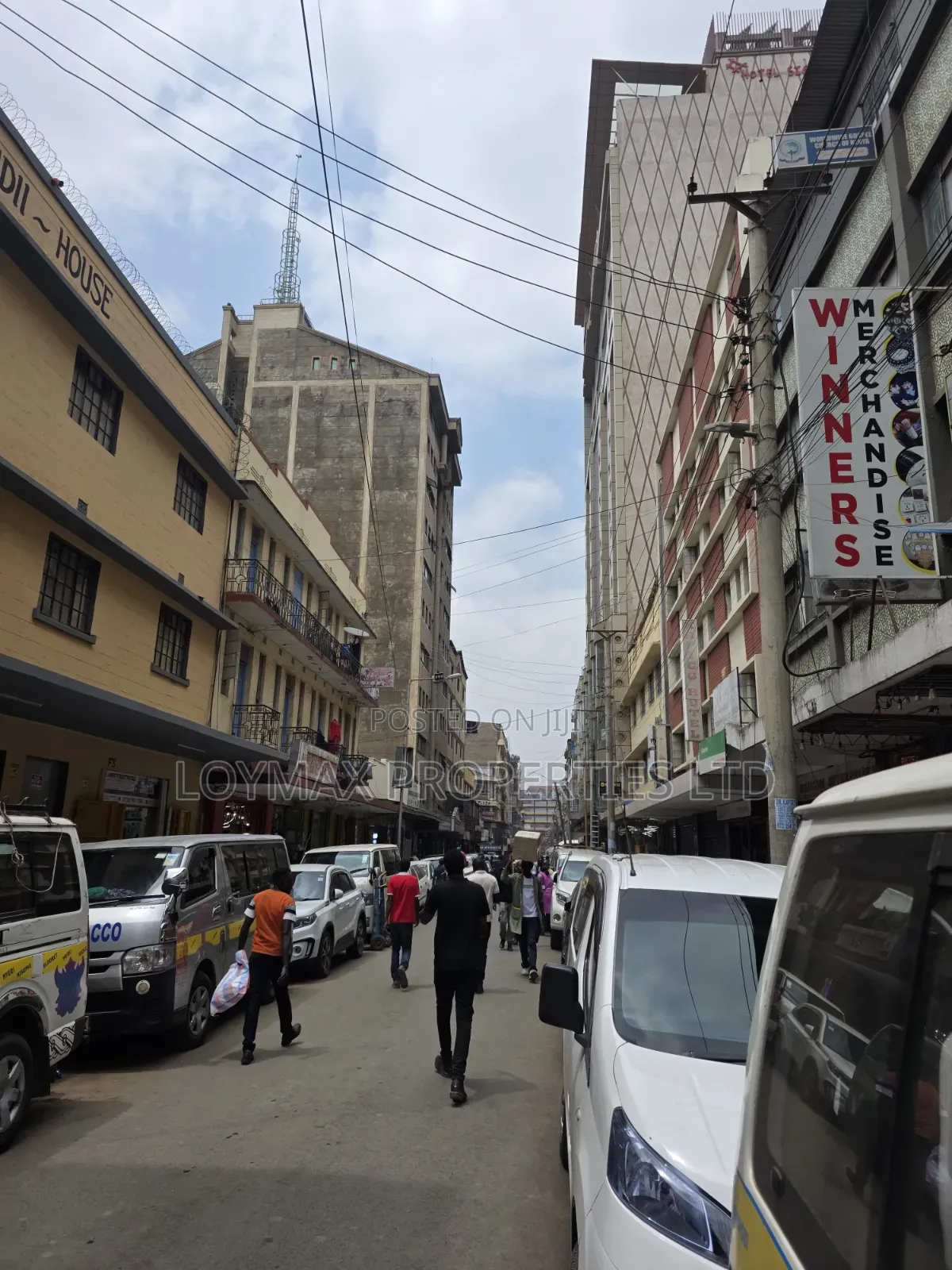 15bdrm Block of Flats in Nairobi Cbd for sale