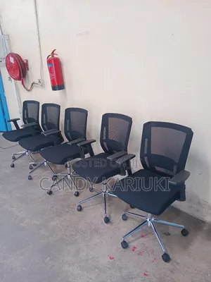 Modern Ergonomic Mesh Office Chair