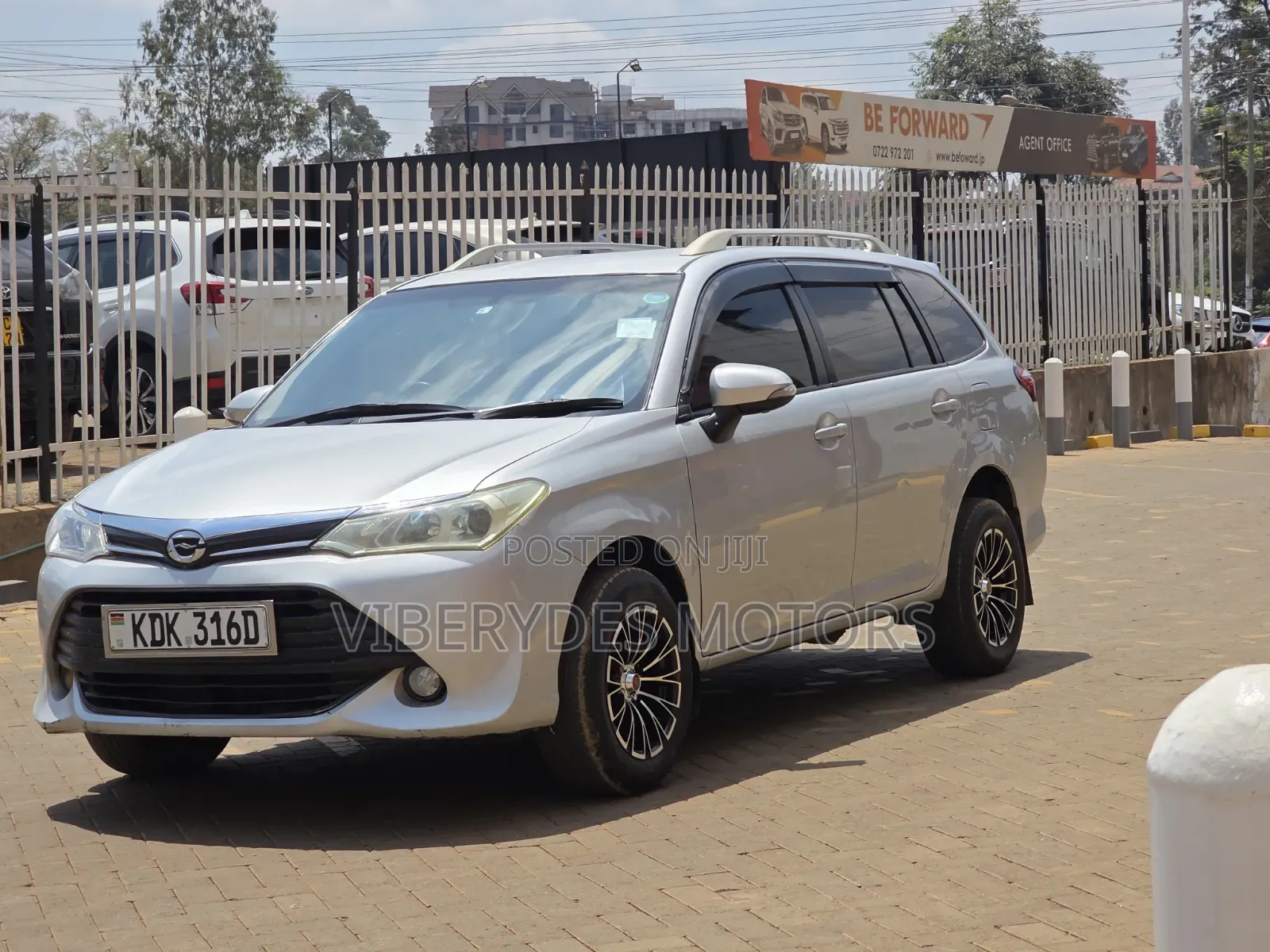 Toyota Corolla Fielder 2015 Silver